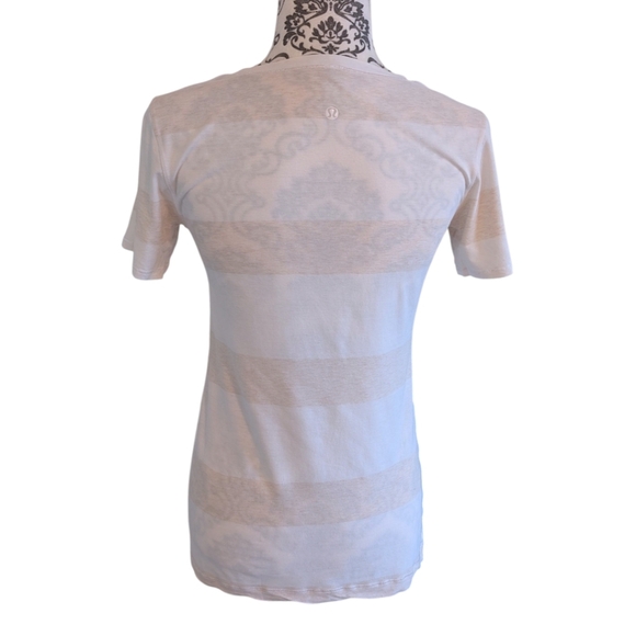 Lululemon Every Yogi Tee Active Run Stripe Pattern Women 6 Cashew White Rel 3 14 - Picture 4 of 9